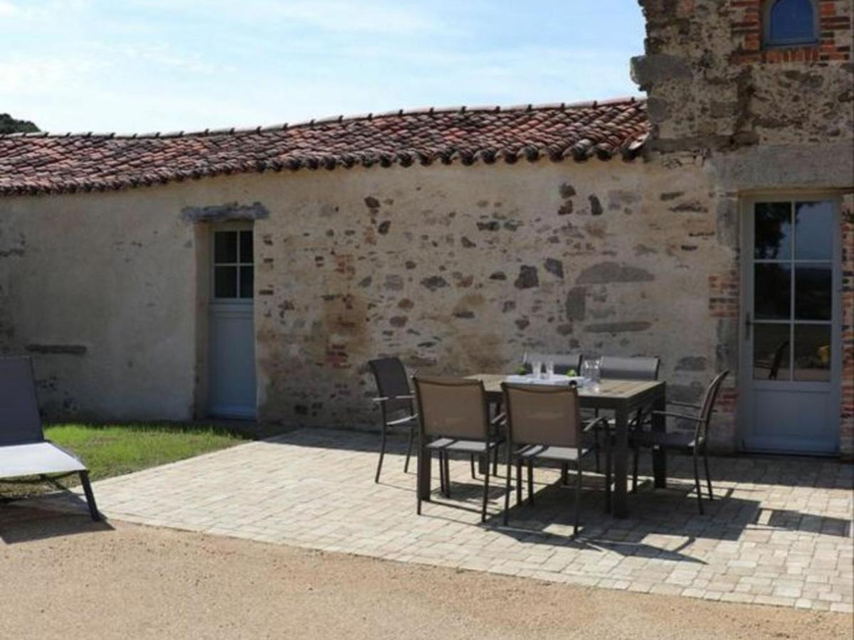 Gite 18Eme Renove Avec Piscine Couverte, Terrasse, Loisirs Et Wifi - 6 Pers. - Fr-1-426-432 Les Herbiers Bagian luar foto